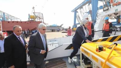 وزير التعليم العالي يتفقد سفينة الأبحاث العلمية سلسبيل بالإسكندرية