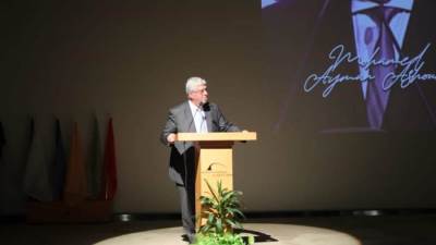 وزير التعليم العالي يشهد حفل تخرج الدفعة 18 بجامعة سنجور