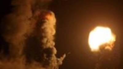 إعلام فلسطينى: جيش الاحتلال يكثف إطلاق القنابل المضيئة فى حى الشيخ رضوان