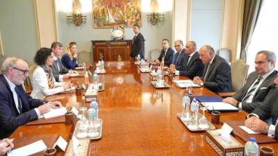 شكري: نحذر من العواقب الإنسانية والأمنية لممارسات جيش الأحتلال للعقاب الجماعي ضد سكان غزة