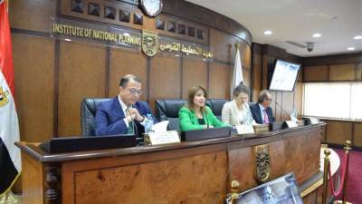 معهد التخطيط القومى والرقابة المالية ينظمان ورشة عمل حول "تعزيز سوق الكربون الطوعى"