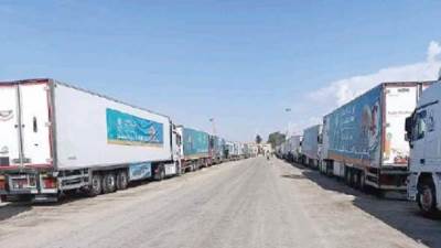 وصول 60 شاحنة من المساعدات الإنسانية إلى الجانب الفلسطيني عبر منفذ رفح