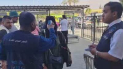 عبور 361 من الأجانب و45 مصابا فلسطينيا من رفح إلى مصر فى اليوم الأول