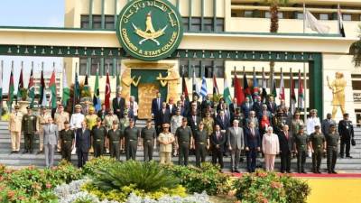 "القادة والأركان" تنظم فعاليات اليوم الوطني لمصر ودول الدارسين الوافدين بالكلية