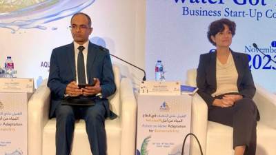 نائب الإسكان يشارك في جلسة نقاشية حول التحديات العالمية التي تواجه المياه