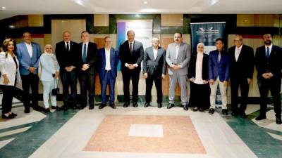 اجتماع مشترك لرئيس الرقابة الصحية مع رئيس هيئة المستشفيات والمعاهد التعليمية وعميد كلية طب عين شمس