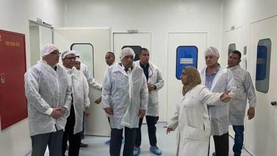 في زيارة مفاجئة.. وزير قطاع الأعمال يتفقد مصانع شركة النصر للكيماويات الدوائية
