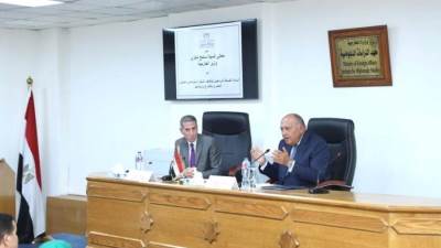 وزير الخارجية يلتقي الملحقين العسكريين المرشحين للعمل بالتمثيل الدبلوماسي العسكري بالخارج