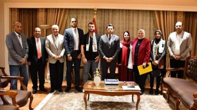 وزير الشباب والرياضة يلتقي الوفد الفلسطيني المُشارك بسفينة النيل للشباب العربية