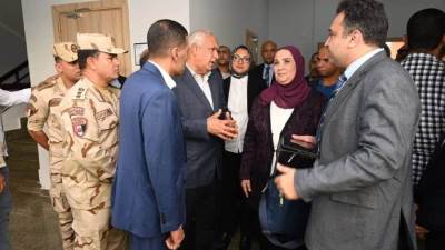 وزيرة التضامن الاجتماعي تزور مركز التأهيل الاجتماعي بالفرافرة
