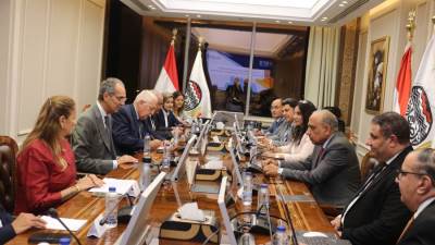 وزيرا قطاع الأعمال والاتصالات يتابعان أعمال مشروع تخطيط الموارد والتحول الرقمى بالشركات