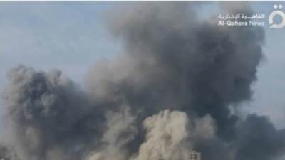 "القاهرة الإخبارية": غارات مكثفة على حى تل الهوا جنوب غربى مدينة غزة