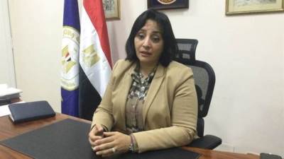 نائب وزير السياحة والآثار تلتقى مع ممثلى أحد شركات الطيران الصينية