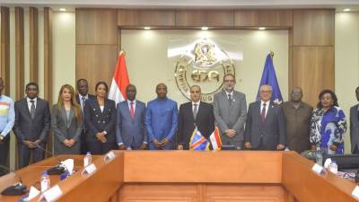 رئيس هيئة الدواء يستقبل وفداً من هيئة تنظيم الأدوية بجمهورية الكونغو الديمقراطية