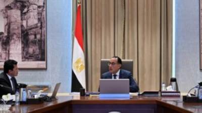 رئيس الوزراء يتابع مع وزير الشباب والرياضة عددا من ملفات العمل