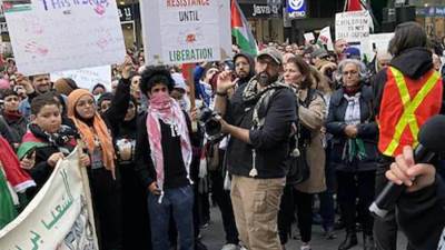 أكثر من 100 ألف كندي يوقعون على عريضة برلمانية لوقف القصف على غزة