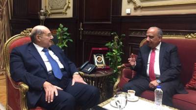 رئيس مجلس الشيوخ يستقبل وزير قطاع الأعمال العام