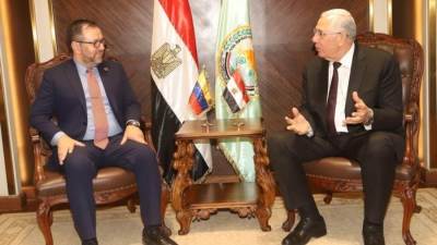 وزير الزراعة يبحث مع وزير خارجية فنزويلا التعاون في مجال تبادل الصادرات الزراعية والأمن الغذائي