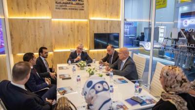 وليد جمال الدين: أعمال التطوير تستهدف وصول ميناء السخنة إلي 23 كم أرصفة