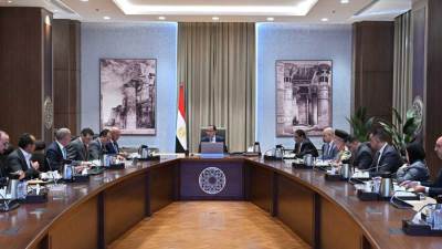 مدبولي يتابع الموقف التنفيذي للمرحلة الأولى من مشروع منظومة النقل الذكي على الطرق السريعة ITS