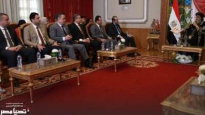 حملة المرشح الرئاسى عبد الفتاح السيسي تزور الكنيسة وتلتقى البابا تواضروس