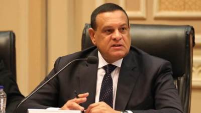 وزير التنمية يستعرض جهود الوزارة لتدريب وتأهيل الكوادر المحلية بالوزارة والمحافظات