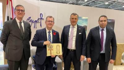 وزير السياحة يعقد لقاء مع المبعوث التجاري لرئيس الوزراء البريطاني في لندن