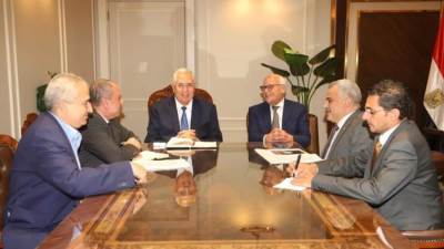 وزير الزراعة ومحافظ بورسعيد يتابعان جهود تنمية الثروة السمكية وتقنين الأراضي بالمحافظة 