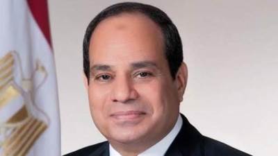 الرئيس السيسي يستقبل أمير قطر بمطار القاهرة بعد قليل