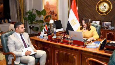 وزيرة الهجرة تتابع إجراءات تأسيس الشركة الاستثمارية للمصريين بالخارج