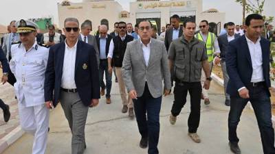 رئيس الوزراء يتفقد عدداً من مشروعات المبادرة الرئاسية "حياة كريمة" بالفيوم