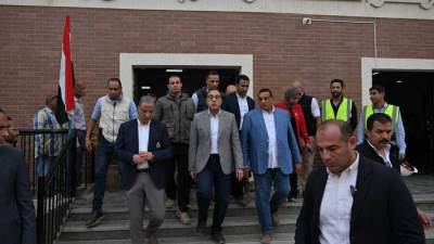 مدبولي يواصل متابعة مشروعات مبادرة "حياة كريمة" بقرية الريان بالفيوم