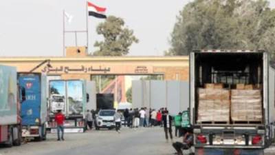 "القاهرة الإخبارية": تجهيز أكثر من 70 شاحنة مساعدات تمهيدا لإدخالها غزة