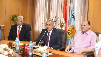 وزير العمل يختتم جولاته في أسيوط بافتتاح مكتب تشغيل متطور ولقاءه ب"العاملين"