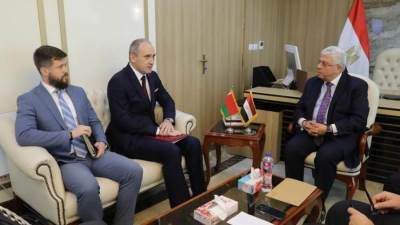 وزير التعليم العالي يستقبل سفير بيلاروسيا بالقاهرة لبحث سبل تعزيز التعاون