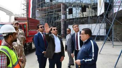 وزير الرياضة يتفقد نادي النادي بشيراتون ويطمئن على سير العمل بمول وجراج المونوريل باستاد القاهرة الدولى