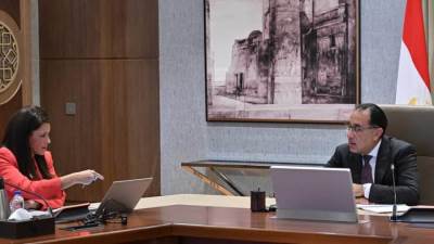 مدبولي يتابع مع المشاط جهود تعزيز الشراكات الإنمائية مع مجموعة البنك الدولي