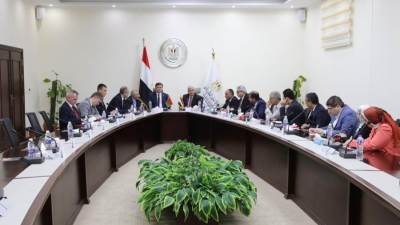  عاشور يؤكد أهمية الشراكة في المجالات العلمية والبحثية بين مصر وبيلاروسيا