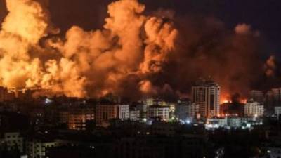 القاهرة الإخبارية: قصف على غزة برًا وبحرًا وجوًا