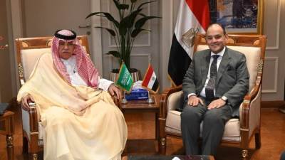 وزير التجارة والصناعة ونظيره السعودي يعقدان جلسة مباحثات موسعة لبحث التعاون