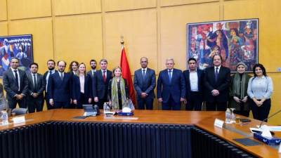 وزير الإسكان يبحث مع نائبة رئيس بنك الاستثمار الأوروبى المشروعات المشتركة