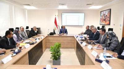 سويلم يتابع سير العمل بالهيئة المصرية العامة لمشروعات الصرف والرؤية المستقبلية لأعمال الهيئة