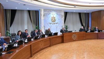 رئيس الوزراء يؤكد اهتمام الدولة بملف الصناعة الذي يحظى بأولوية متقدمة على أجندة عمل الحكومة