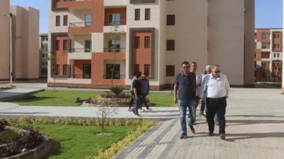 " الإسكان ": دفع العمل بمشروعات وحدات "سكن لكل المصريين" بالعاشر