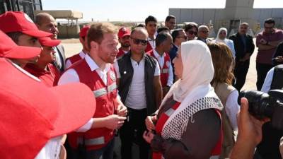 القباج تتابع جهود وخدمات الهلال الأحمر المصري عبر معبر رفح البري