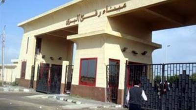 معبر رفح يستقبل المحتجزين بغزة تمهيدا لنقلهم إلى الجانب الإسرائيلى