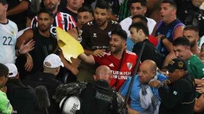 فيفا يبدأ إجراءات تأديبية بعد أحداث شغب مباراة البرازيل والأرجنتين