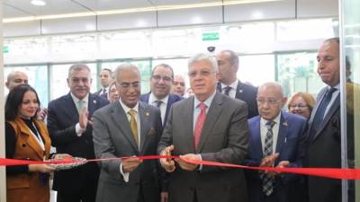 وزير التعليم العالي يفتتح عددًا من المشروعات الجديدة بجامعة بورسعيد بتكلفة مليار ونصف جنيه