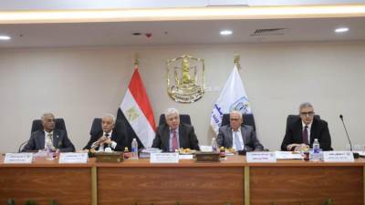  وزير التعليم يوجه باستمرار جاهزية المستشفيات الجامعية لاستقبال مصابي غزة