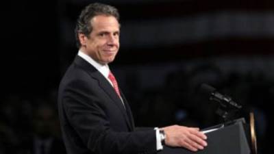 "مساعدة سابقة" تقاضى حاكم نيويورك بسبب التحرش الجنسى